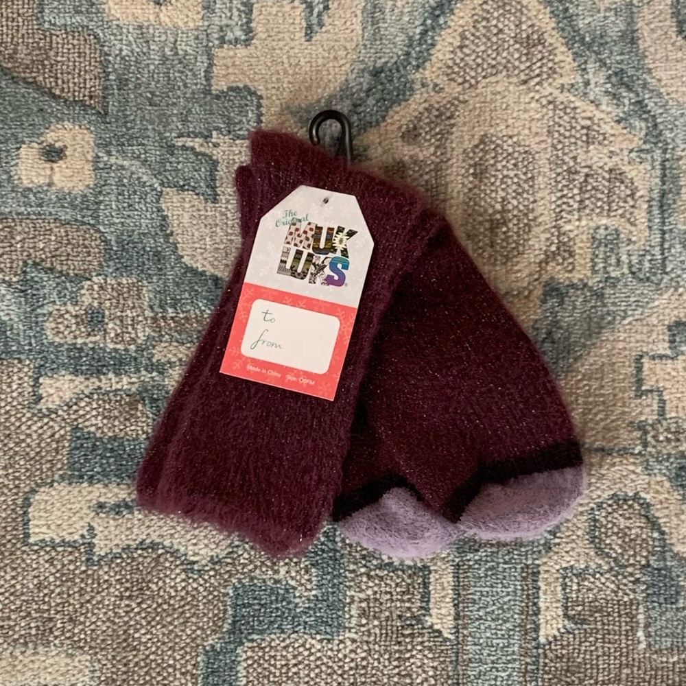 🆕 Muk Luks Socks